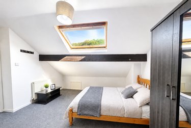 2 bed flat, 740a Ecclesall Road, Ecclesall, Sheffield, S118TB - Image 1