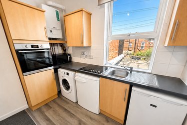 2 bed flat, 740a Ecclesall Road, Ecclesall, Sheffield, S118TB - Image 3