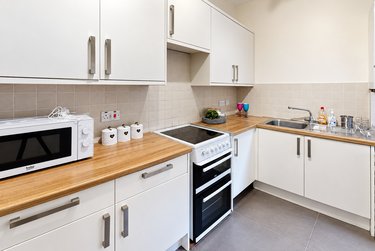 5 bed house, Thompson Road, Ecclesall, Sharrowvale, Sheffield, S118RA - Image 2