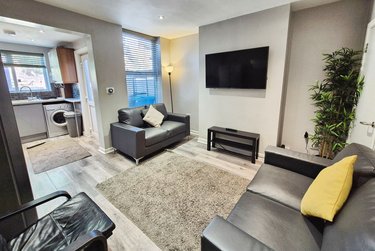 4 bed house, Shoreham Street, Heeley, Sheffield, S24FE - Image 1