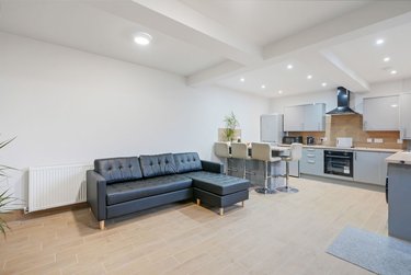 4 bed house, Edmund Road, Heeley, Sheffield, S24EA - Image 1