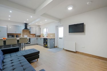 4 bed house, Edmund Road, Heeley, Sheffield, S24EA - Image 3