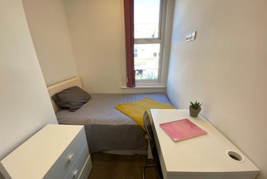 2 bed flat, Flat 2 313a Ecclesall Road, Sharrow, Sheffield, S118NX - Image 10