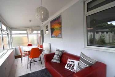 3 bed house, Beverley Road, Earlham, Norwich, NR58AL - Image 2