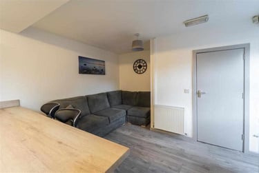 5 bed house, Dartmouth Road, Selly Park, Birmingham, B296DR - Image 2