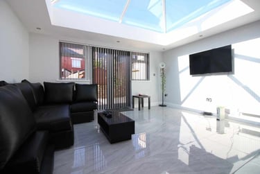 6 bed house, Cathays, Cardiff, CF244JL - Image 1