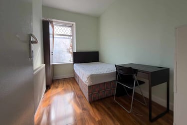 1 bed house, Cathays, Cardiff, CF244BU - Image 13