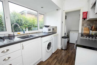 2 bed house, Tealby Grove, Selly Park, Birmingham, B297RJ - Image 3