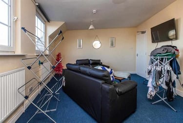 3 bed flat, Bristol Road, Selly Oak, Birmingham, B296HW - Image 2