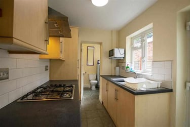 4 bed house, Harrow Road, Selly Park, Birmingham, B297DN - Image 3