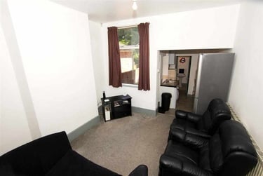 3 bed house, Gleave Road, Selly Park, Birmingham, B296JW - Image 2