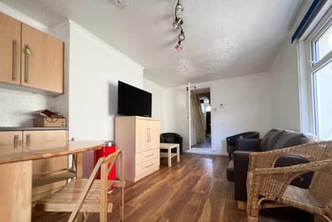 6 bed house, Cathays, Cardiff, CF244DW - Image 4