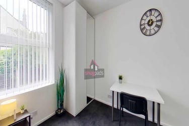 1 bed house, Salford, Ellesmere Park, M300DX - Image 3