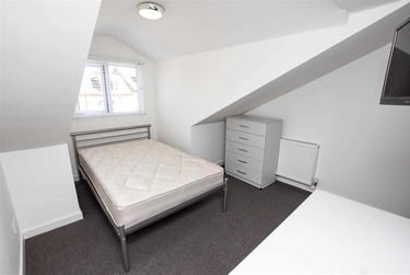6 bed house, Dawlish Road, Selly Park, Birmingham, B297AT - Image 2