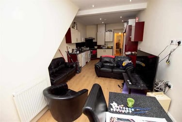 6 bed house, Tiverton Road, Selly Park, Birmingham, B296DB - Image 2
