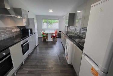 7 bed house, Primula Drive, Earlham, Norwich, NR47LZ - Image 1