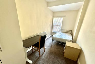 4 bed flat, Glossop Road, Broomhall, Sheffield, S102HP - Image 7