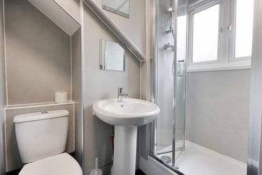 3 bed house, Victoria Road, St James, Exeter, EX46JB - Image 6