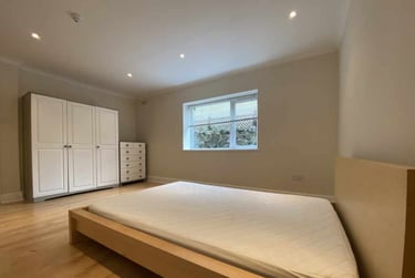 2 bed house, Roath, Penylan, Cardiff, CF235EH - Image 8