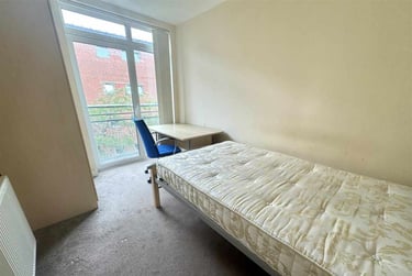 6 bed house, Broom Street, Broomhall, Sheffield, S102DA - Image 3
