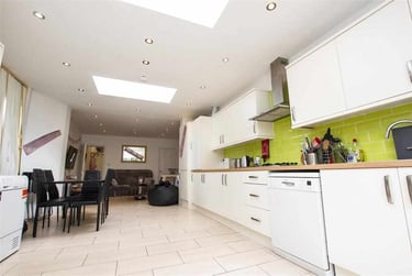 5 bed flat, Harborne Park Road, Harborne, Birmingham, B170PS - Image 2