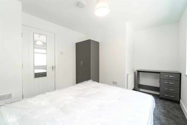 2 bed flat, Roman Way, Selly Park, Birmingham, B152SJ - Image 7