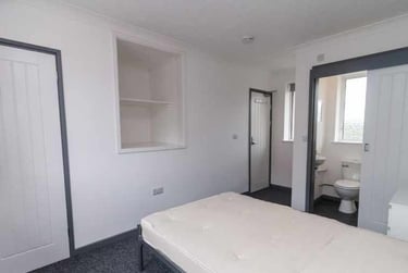 6 bed house, Bland Road, Clover Hill, Norwich, NR58SA - Image 8