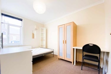 3 bed flat, Roath, Plasnewydd, Cardiff, CF243BQ - Image 3
