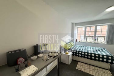 1 bed studio, Tudor Road, City Centre, Leicester, LE35HU - Image 2
