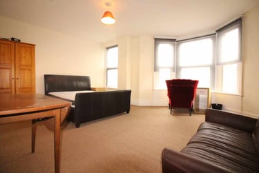 6 bed house, Cathays, Cardiff, CF103EF - Image 5
