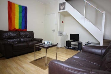 4 bed house, Roath, Plasnewydd, Cardiff, CF243HN - Image 1