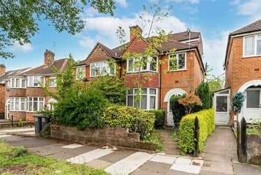 4 bed house, Cherington Road, Stirchley, Birmingham, B297SS - Image 1