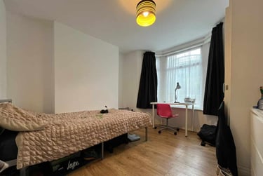 7 bed house, Cathays, Cardiff, CF244HQ - Image 3
