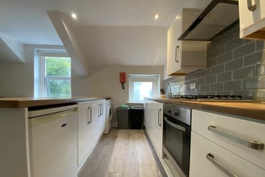 5 bed flat, Cathays, Plasnewydd, Cardiff, CF244AT - Image 3