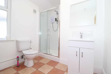5 bed house, Cathays, Cardiff, CF244QG - Image 9