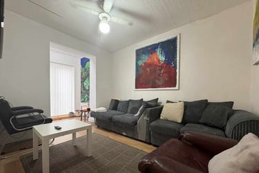 1 bed house, Adamsdown, Adamstown, Cardiff, CF240HQ - Image 2
