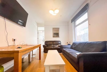 5 bed house, Cathays, Maindy, Cardiff, CF244LR - Image 2