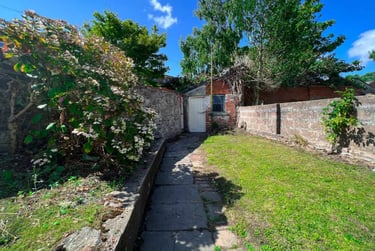 6 bed house, Cathays, Cardiff, CF244DW - Image 2