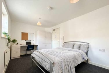 3 bed house, 4 Swift Court, City Centre, Norwich, NR33AU - Image 4