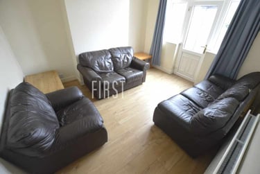 8 bed house, Avenue Road Extension, Clarendon Park, Leicester, LE23EQ - Image 3
