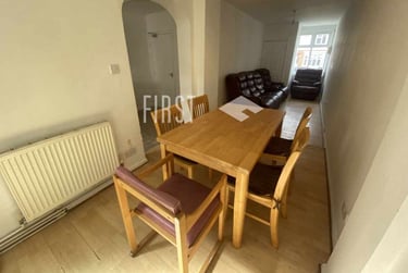4 bed house, Stanfell Road, Knighton, Leicester, LE23GD - Image 9
