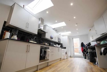 7 bed house, Hubert Road, Selly Park, Birmingham, B296ER - Image 4