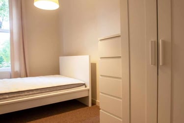 3 bed flat, Flat 2, 16 Beaufort Avenue, West Didsbury, Manchester, M201LL - Image 7