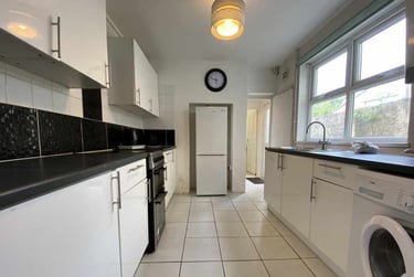 4 bed house, Roath, Plasnewydd, Cardiff, CF243LA - Image 4