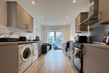 4 bed house, Roath, Plasnewydd, Cardiff, CF244TU - Image 2