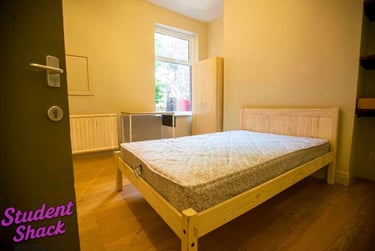 9 bed house, Mauldeth Rd West, Withington, Manchester, M203EQ - Image 3