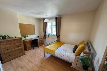 5 bed house, Wakefield Road, Earlham, Norwich, NR58JE - Image 2