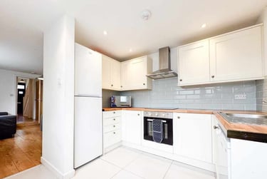 5 bed house, Cathays, Cardiff, CF244BU - Image 3