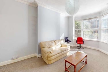 4 bed house, Fosse Road South, City Centre, Leicester, LE30FW - Image 1