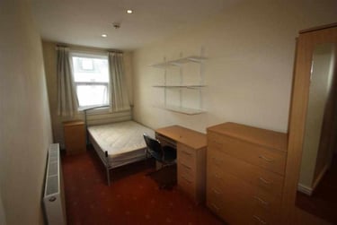 8 bed house, Heeley Road, Selly Park, Birmingham, B296EN - Image 8